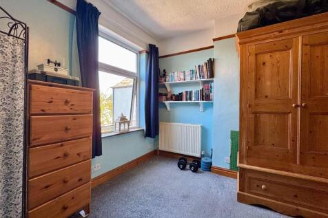 Bedroom 3 (1).jpg