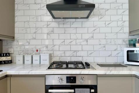 Kitchen (2).jpg