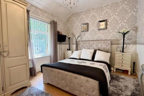 Bed 1 (1).jpg