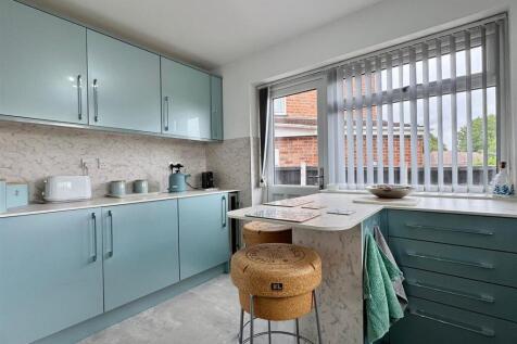 Kitchen (4).jpg