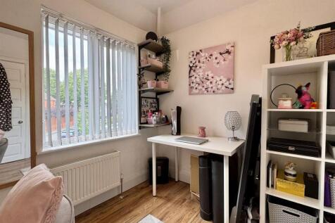 Bedroom 3 (1).jpg