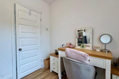 Bedroom 3 (2).jpg