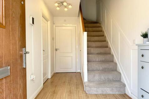 Entrance hall.jpg