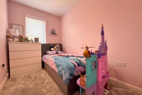 Bedroom 3 (1).jpg