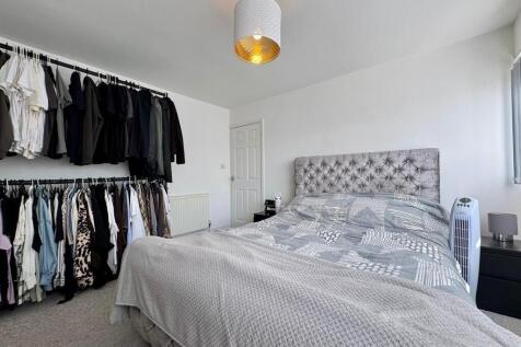 Bed 1 (1).jpg