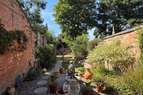 Garden (3).jpg