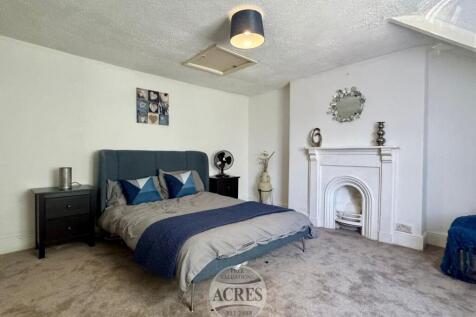 Bedroom 3 (1).jpg