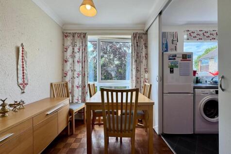 Dining room.jpg
