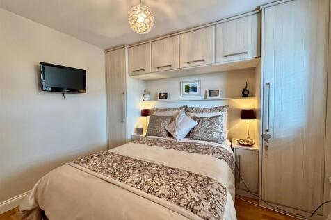 Bed 4  (2).jpg