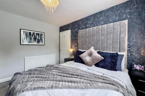 Bed 2 (3).jpg
