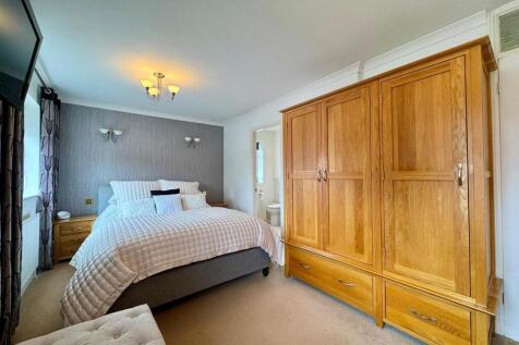 Bed 1 (1).jpg