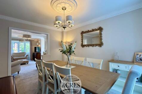 Dining room.jpg