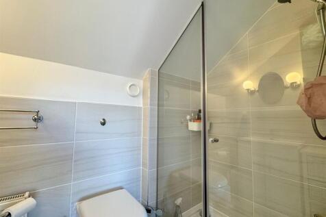 Master ensuite (2.jpg