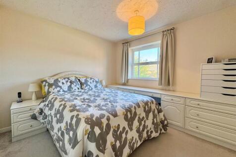 Bed 1 (1).jpg