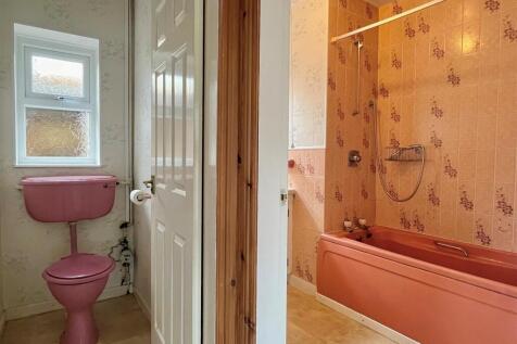 Bath and W.c..jpg