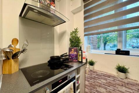 Kitchen (3).jpg