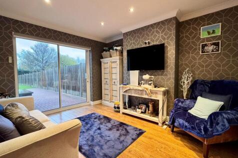 Sitting room (1).jpg