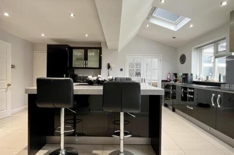 Fitted Kitchen E.jpeg