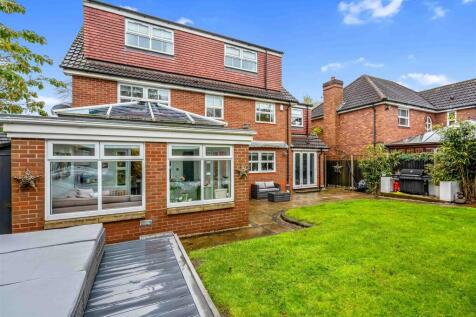 Barrack Close 2-9.jpg