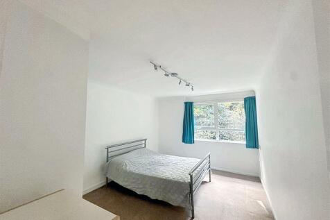 PHOTO 6 (Large).jpg