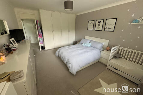 Master bedroom 2