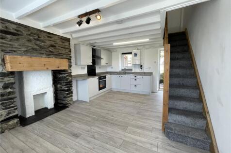 Lounge / Kitchen