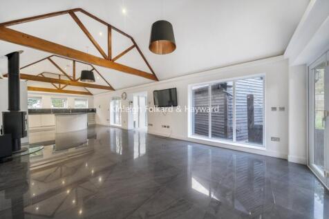 Reception/Kitchen