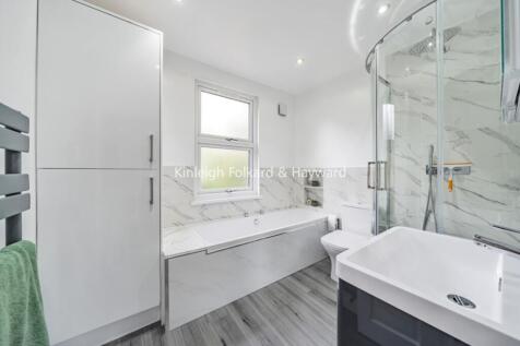 ec4d0bf3-6b3d-4edb-9