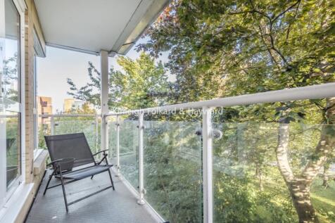 7d6063e0-3334-4992-9