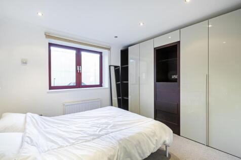 Bedroom (2)