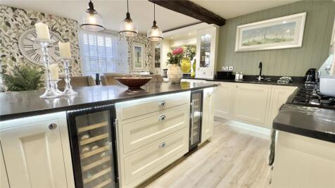 Kitchen Bank House
