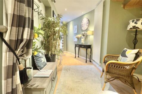 Hall BH Cottage