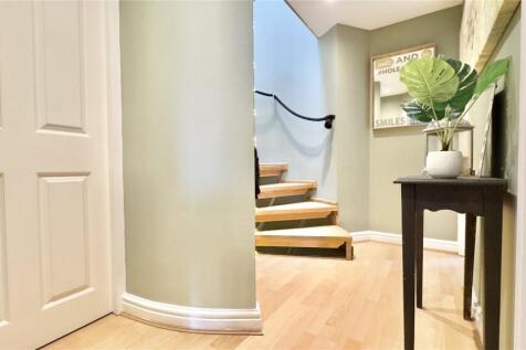 Hall BH Cottage