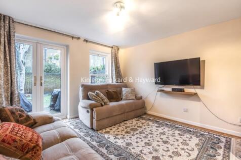 f4240f90-2a4b-4600-9