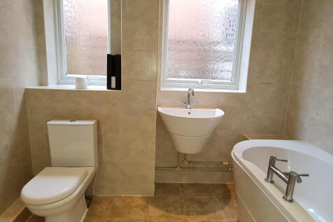 Bath/Shower Room
