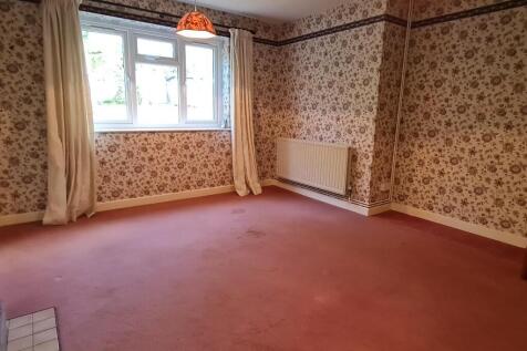 Sitting Room/Bed 4