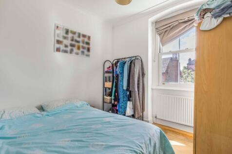 Flat_4_29_Telford_Av