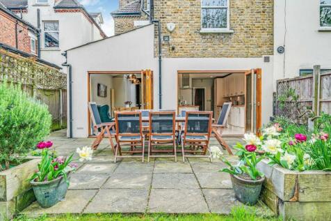 KFH-67_Hopton_Road-2