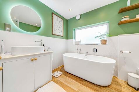 KFH-67_Hopton_Road-2