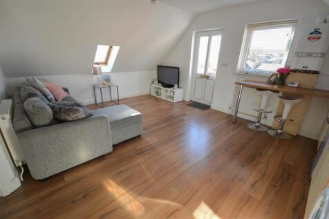 Open Plan Kitchen/Living Area