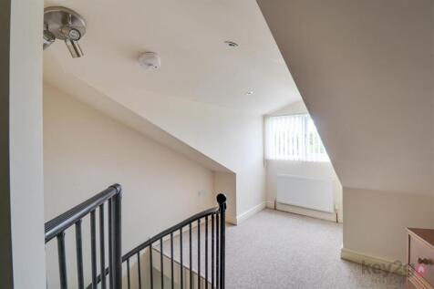 Annex Attic Room
