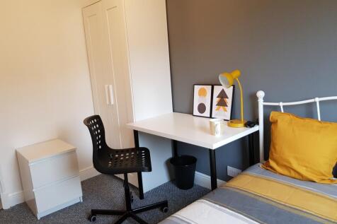 Room 4 photo2