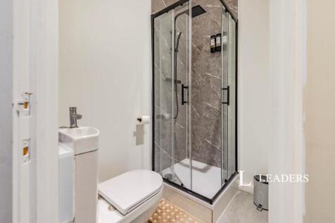 En suite shower room