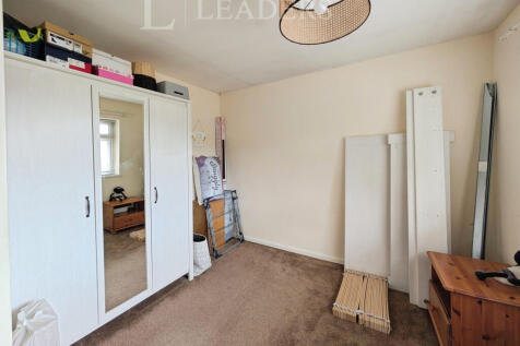 Second bedroom