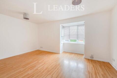 Living Room/Bedroom