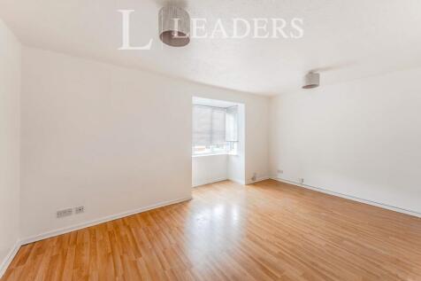 7. Living Room/Bedroom