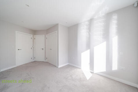 5bf602d2-1a07-4b6...