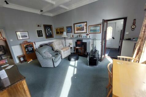 Inner Hallway /