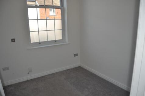 Bedroom.JPG