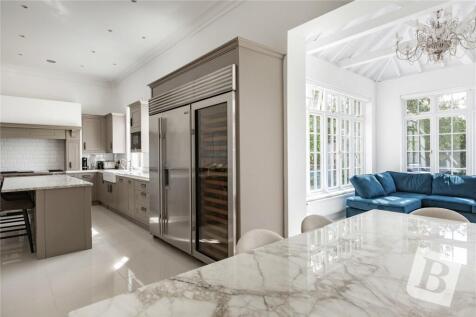 Kitchen/Breakfast Rm